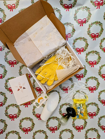 Gift set / Become a Santa for a child